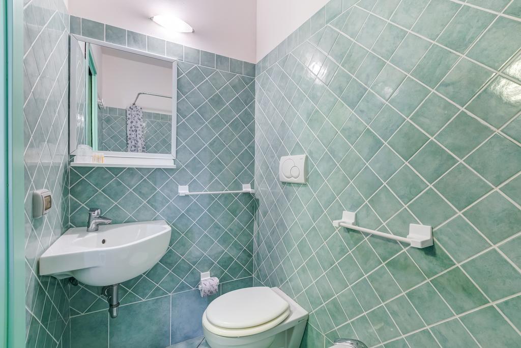 Terra Felice Apart otel San Felice Circeo Oda fotoğraf